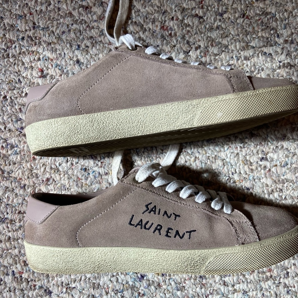 Saint Laurent Court Classic Sneaker in Taupe